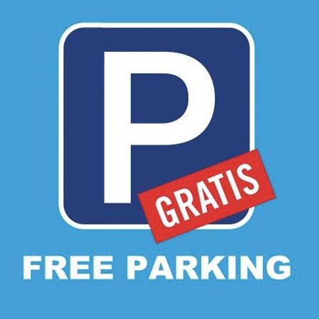 Central And Beautiful Apartment - Free Parking Малага Екстер'єр фото